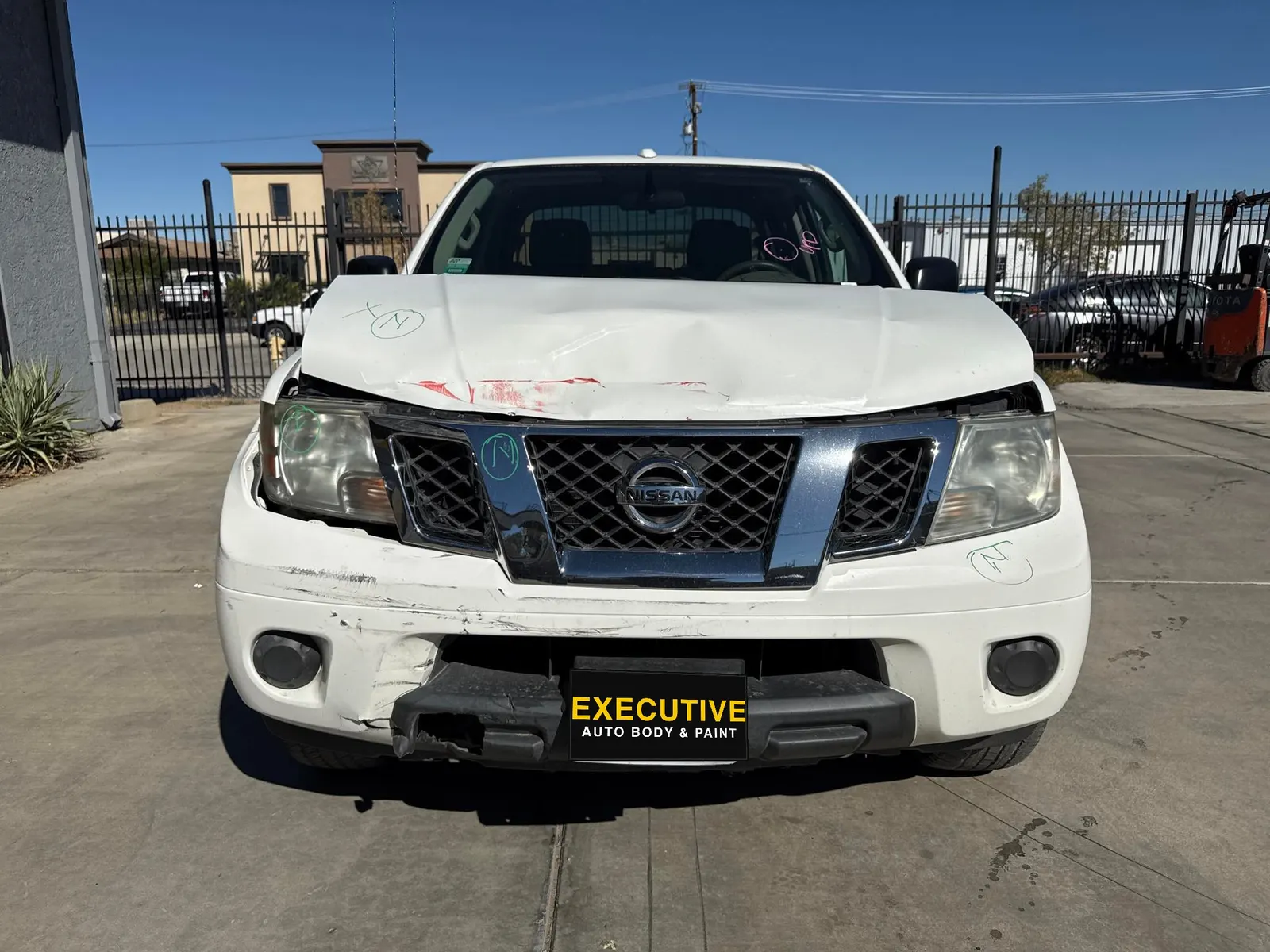 2013 Nissan Frontier SV Crew Cab, before